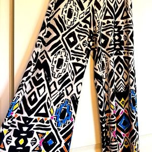 Very Cool Wide leg pant!